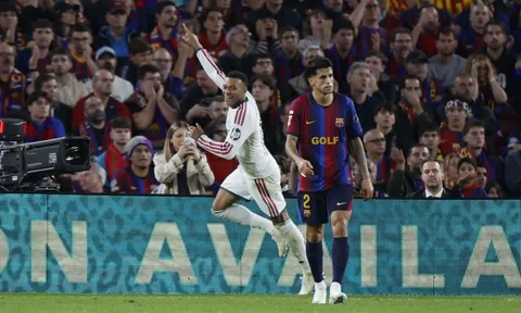 Cú đúp của Mbappe giúp Real quật ngã Barca tại Camp Nou