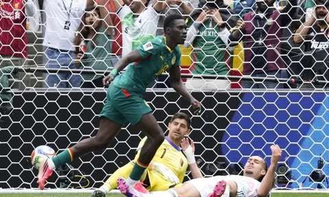Galatasaray nối lại thương vụ Ismaila Sarr với Palace