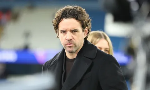 Bênh vực Carrick, Hargreaves chê INEOS thiếu hậu thuẫn