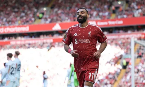 Van Dijk thúc giục đồng đội bước lên thay thế Salah
