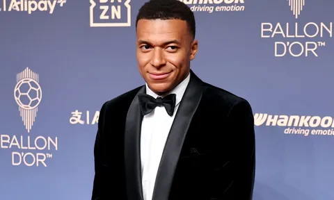 Vì sao Mbappe vẫn chưa giành QBV?
