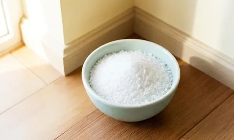 Vì sao nên đặt một bát muối trắng trong nhà? Có 5 lý do đặc biệt