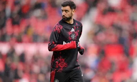 Bất chấp phong độ tệ hại, Bruno Fernandes vẫn được Gerrard khen