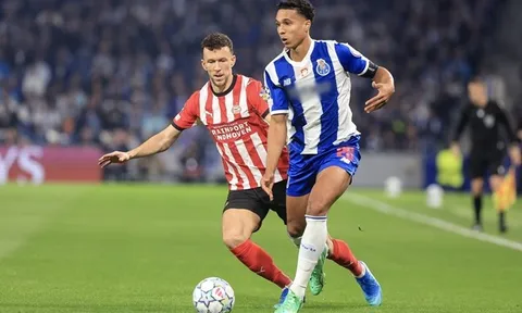 Bỏ 65 triệu euro cho Costa, MU hay Arsenal mạo hiểm?