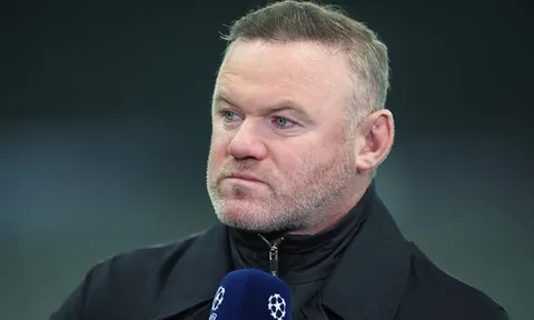Rooney phẫn nộ phơi bày cơn khủng hoảng thủ lĩnh tại MU