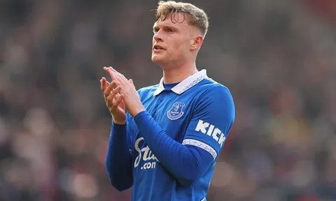 Chelsea theo đuổi trung vệ Branthwaite của Everton