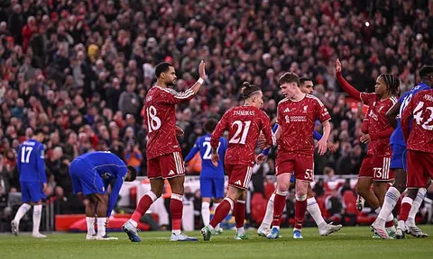 Vượt ải Chelsea, Liverpool phô diễn bản lĩnh đích thực