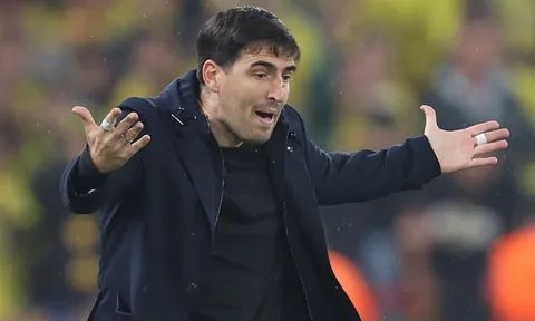 HLV Andoni Iraola nói thẳng về lá thăm mang tên Bournemouth