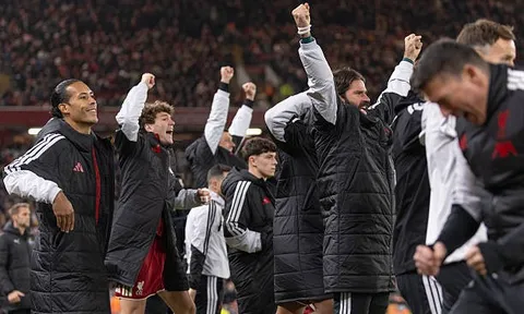 Chấm điểm Liverpool: Người hùng Mamardashvili