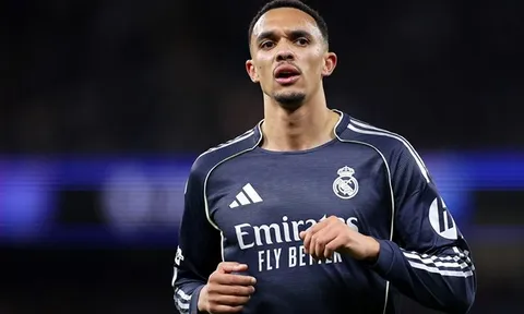Tin đồn chuyển nhượng tối 29/10: Chelsea theo đuổi Alexander-Arnold; Barca nhắm Harry Kane