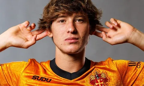 Fer Lopez: Người hùng trong nỗ lực trở lại Ngoại hạng Anh của Wolves