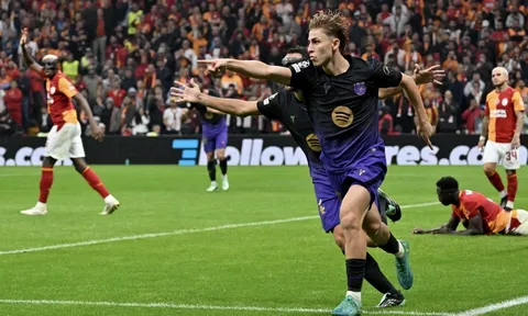 Fabrizio Romano đập tan tin đồn Fermin Lopez tới Man Utd