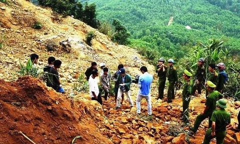 Nghệ An: Giải cứu 11 phu vàng bị chủ bãi giam giữ, đánh đập trở về với gia đình