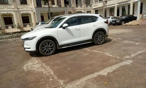 Thông báo tìm chủ nhân của chiếc xe ô tô cùng số tiền gần 1 tỷ đồng trong xe