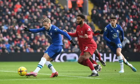 Chelsea và Liverpool cống hiến màn đôi công hấp dẫn nhưng không có bàn thắng