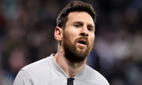 Đang tỏa sáng ở PSG, cơn ác mộng thời Barca bỗng quay về ám Messi