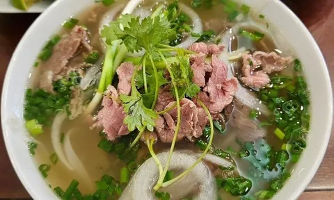 10 quán ngon nức tiếng Hà Nội nhất định phải đến thử