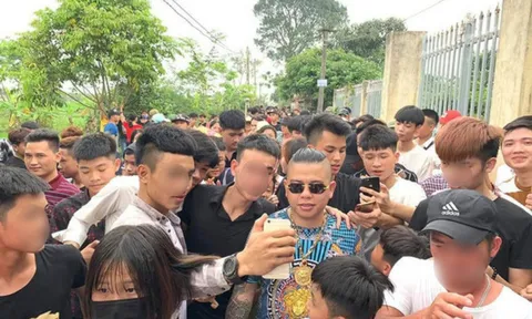 Cảnh sát truy tìm hai kẻ bịt mặt nổ súng bắn xe ô tô 'thánh chửi' Dương Minh Tuyền