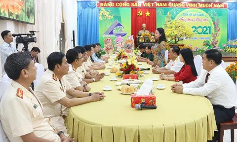 An Giang: Các lực lượng vũ trang trên địa bàn tỉnh thăm, chúc Tết lãnh đạo Tỉnh ủy và UBND tỉnh