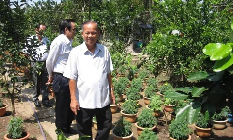 Thương tiếc vị lãnh đạo tận tụy vì dân