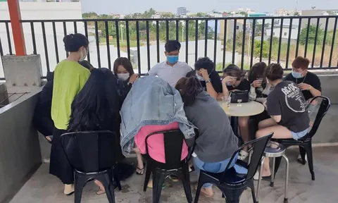 An Giang: Công an TP Long Xuyên triệt phá tụ điểm đánh bạc trong quán cà phê