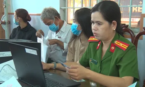 An Giang: Huyện Tri Tôn cấp căn cước công dân có gắn chíp điện tử cho người dân
