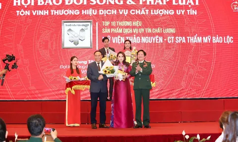 Mỹ viện Thảo Nguyên vinh dự nhận giải thưởng cao quý ‘Top 10 thương hiệu sản phẩm dịch vụ uy tín chất lượng’