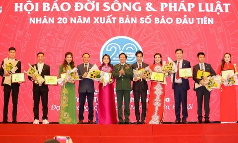 Trà Thảo Mộc 9 Vị 100% Thiên Nhiên Vinh Dự Đạt Giải Thưởng “Top 10 Thương Hiệu Sản Phẩm Dịch Vụ Uy Tín Chất Lượng” Năm 2021