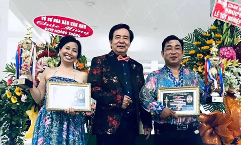 Chuyện chưa kể về 'người thầy' trên mạng và ngoài đời