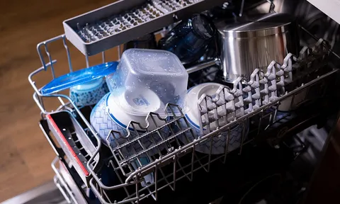 Giải đáp ngay thắc mắc: 'Có nên mua máy rửa bát không?'