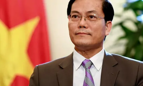 Đại sứ Hà Kim Ngọc điện đàm với Hạ nghị sĩ Ami Bera: Khuyến cáo và đề nghị phía Mỹ bảo vệ an toàn cộng đồng người Việt tại Mỹ