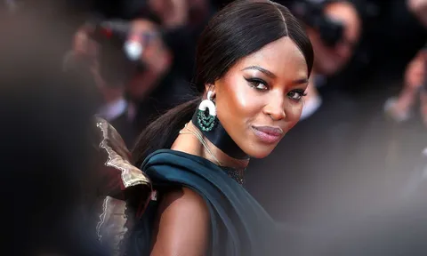Naomi Campbell bất ngờ thông báo có con đầu lòng ở tuổi 51