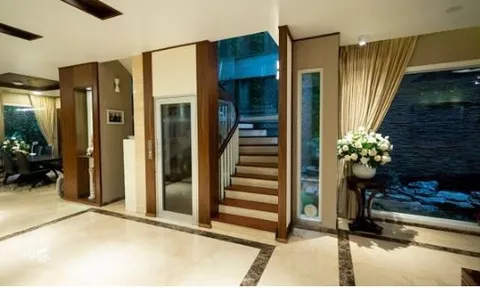 Báo giá cầu thang máy mini gia đình mới nhất 2021