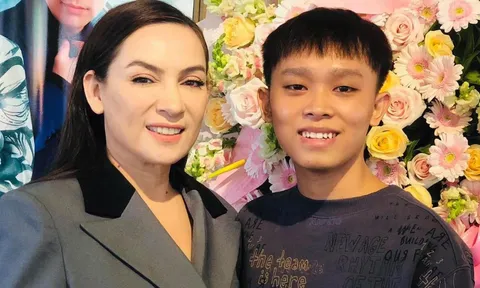 Hồ Văn Cường hiếm hoi nhắc về quãng thời gian khó khăn, muốn bỏ hát về quê