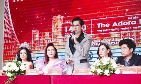 Danh ca Ngọc Sơn khóc nghẹn trên sân khấu khi nhắc về người mẹ quá cố