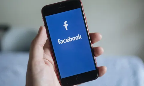 Facebook phát triển ứng dụng trả tiền để selfie cùng người nổi tiếng