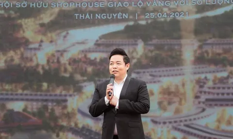 Ca sỹ Quang Lê gây 'sốt' tại lễ giới thiệu shophouse giao lộ vàng Danko City 