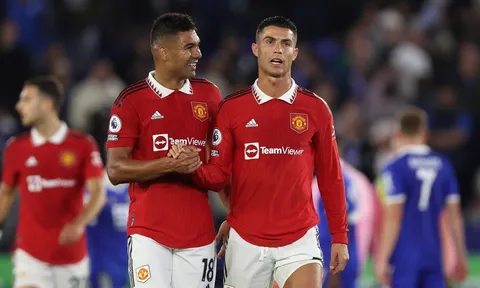 Ronaldo mời 4 đồng đội MU tới Ả Rập, xem Al Nassr thi đấu