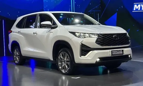 Toyota Innova 2023 vừa ra mắt 'cháy hàng', nhiều khách phải chờ cả năm