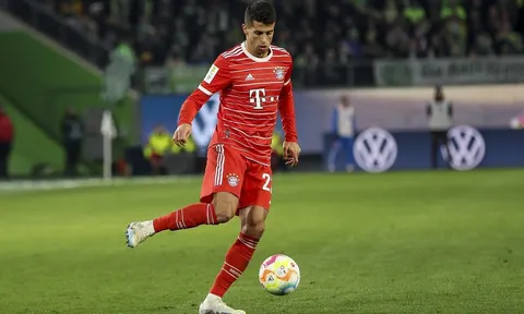 ‘FC Máy Xúc’ tiếp tục để ý tới siêu sao của Manchester City