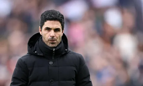 Ngưỡng mộ người thừa Real Madrid, HLV Arteta nỗ lực tìm cách cứu vớt