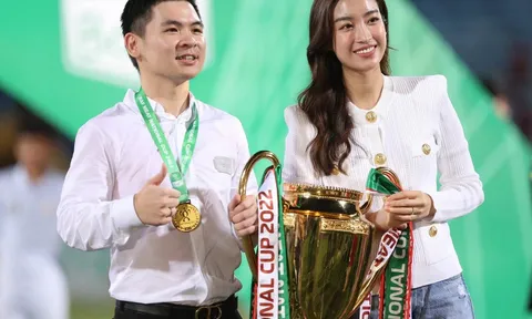 Chỉ với chi tiết nhỏ cũng đủ thấy Đỗ Mỹ Linh và ông xã thiếu gia có cuộc sống chẳng khác gì ngôn tình