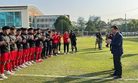 U20 Việt Nam nhận 'doping tinh thần' trước khi tham dự giải châu Á