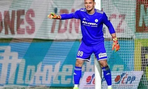 NÓNG: Giải ngân hà của V-League không thể sử dụng thủ môn Việt kiều