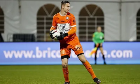 Pau FC và Quang Hải nhận tin buồn, mất đi '50% sức mạnh' của đội