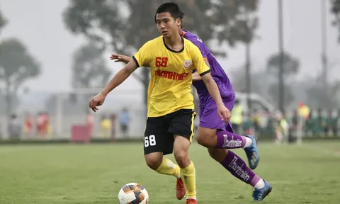 Thử việc thất bại ở V-League, siêu nhân HAGL có bến đỗ cực bất ngờ