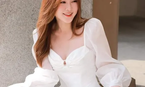 Ngỡ ngàng trước nhan sắc thật ‘bạn gái tin đồn’ U40 của Ngô Kiến Huy