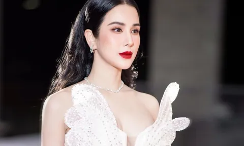 Bị mỉa mai ‘chăm làm đẹp thì chồng cũng có bồ nhí’, Diệp Lâm Anh bất ngờ đáp trả ‘xanh rờn’