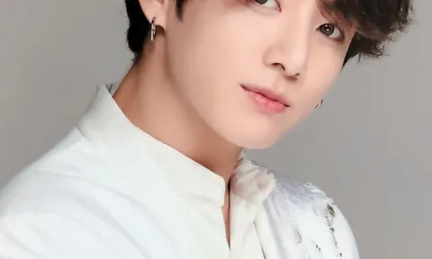 Jungkook (BTS) ‘vượt mặt’ Lisa (Blackpink), đạt được cột mốc vô cùng ấn tượng