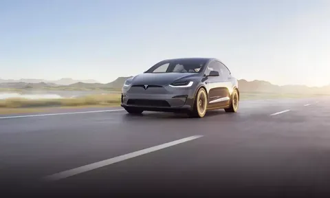 NHTSA yêu cầu xe điện phải có âm thanh cảnh báo cho người đi bộ